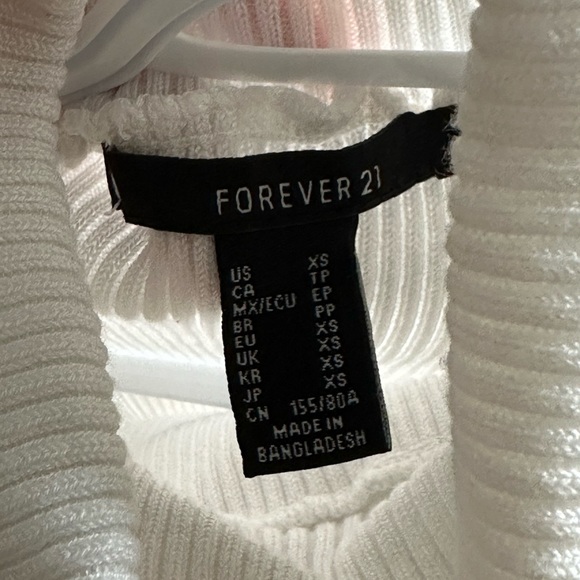 WHITE TURTLENECK TANK TOP - Picture 4 of 7